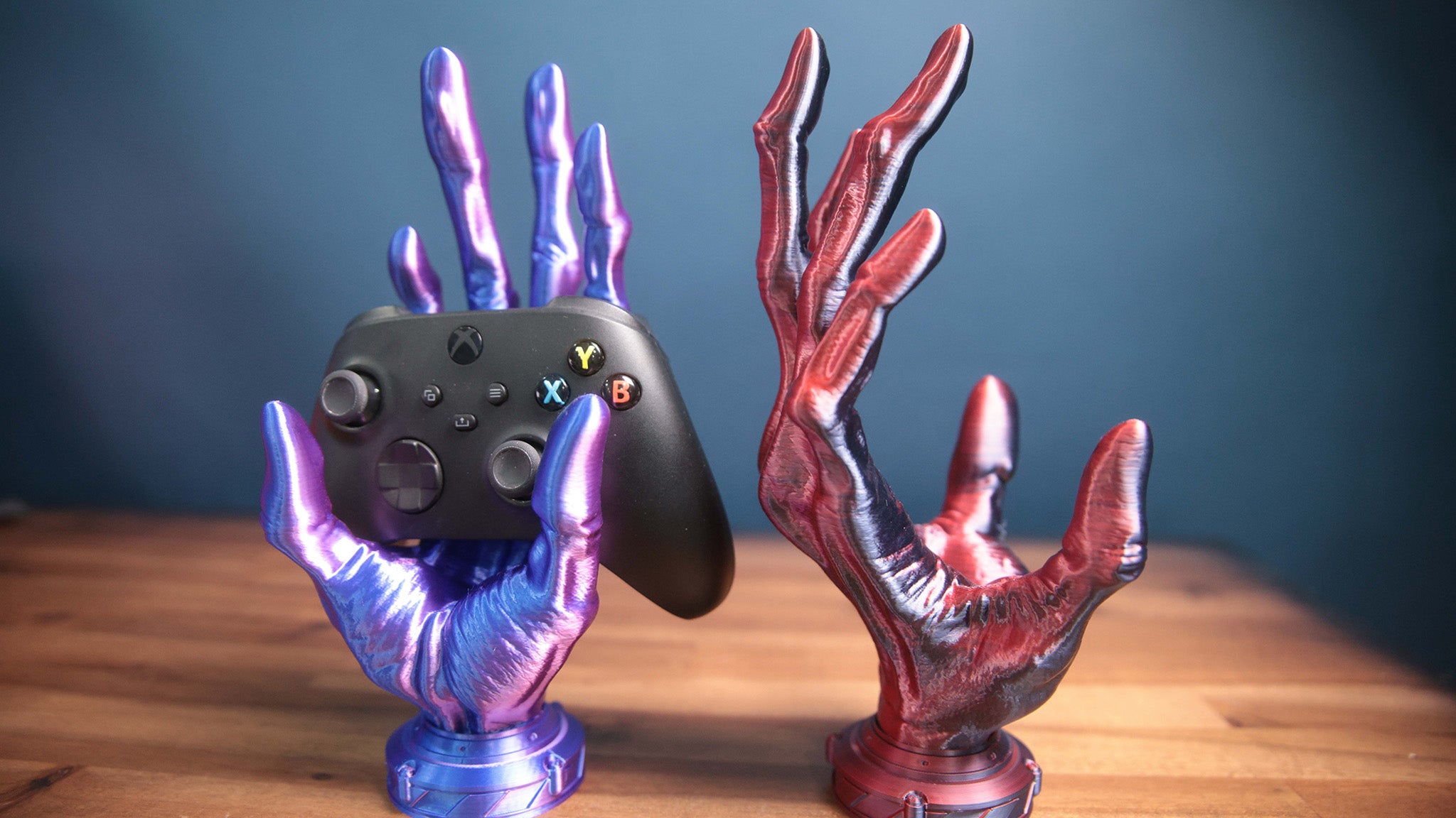 Alien Hand Game Controller Stand – Crafted Catastrophes