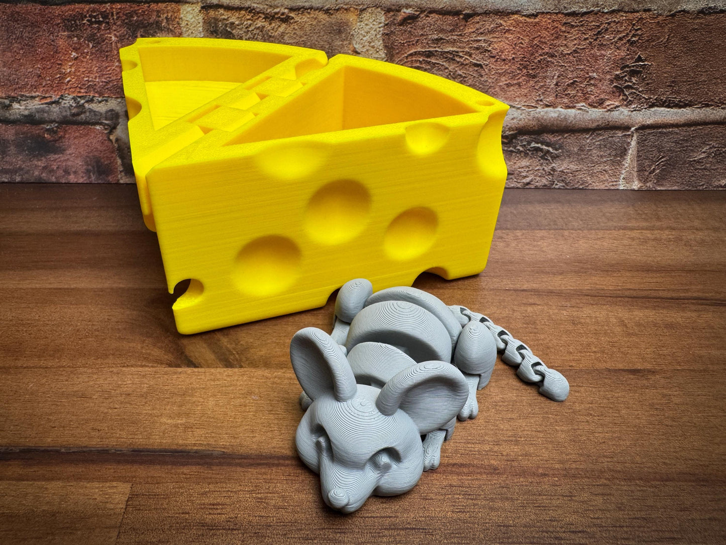 Block of cheese box and articulated Mouse 3D print